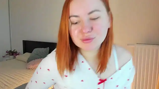 LAYLAxSTAR online show from November 2025 07:30:02 AM