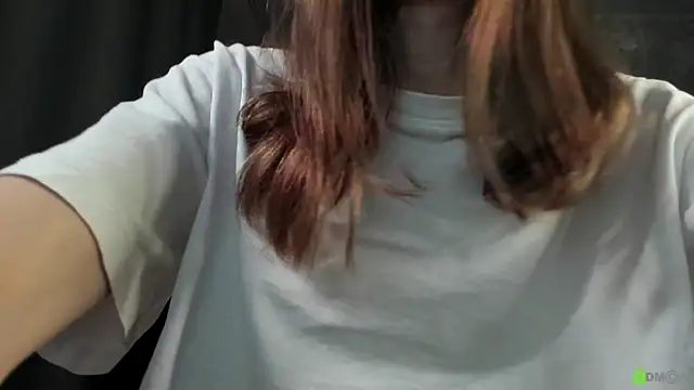 Courtney Luv online show from December 2025 12:33:02 PM