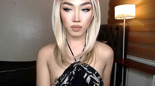 Snapshot of Local_Hoelyx chatting on March 2025 07:21:02 AM Local Hoelyx online show from March 2025 07:21:02 AM