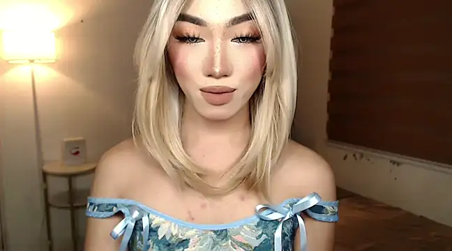 Snapshot of Local_Hoelyx chatting on March 2025 08:58:02 AM Local Hoelyx online show from March 2025 08:58:02 AM