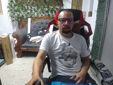 Snapshot of alexam_gal@xh chatting on January 2025 03:03:01 PM alexam galxh online show from January 2025 03:03:01 PM