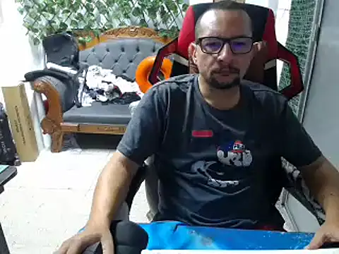 Snapshot of alexam_gal@xh chatting on January 2025 11:14:01 PM alexam galxh online show from January 2025 11:14:01 PM