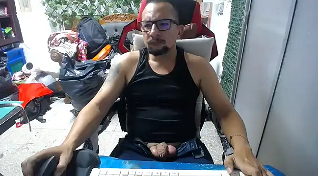 Snapshot of alexam_gal@xh chatting on February 2025 07:57:02 PM alexam galxh online show from February 2025 07:57:02 PM