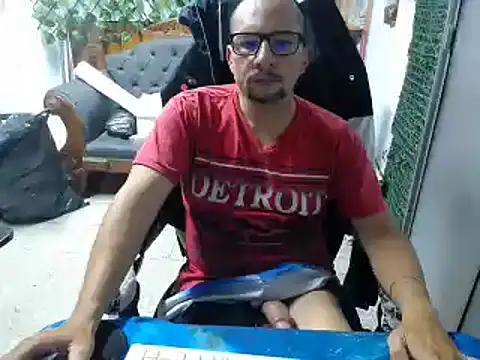 Snapshot of alexam_gal@xh chatting on March 2025 06:55:01 PM alexam galxh online show from March 2025 06:55:01 PM