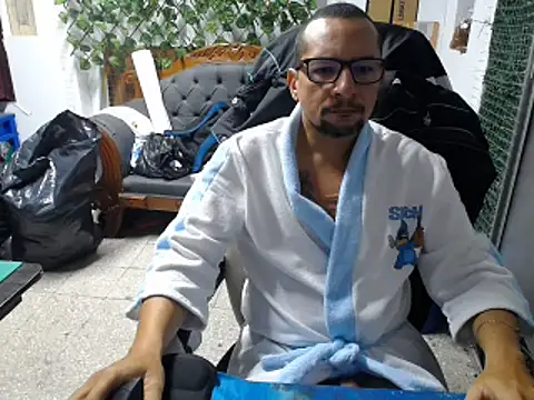 Snapshot of alexam_gal@xh chatting on March 2025 12:57:02 PM alexam galxh online show from March 2025 12:57:02 PM