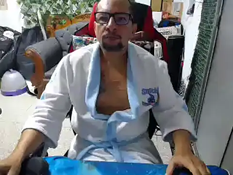 Snapshot of alexam_gal@xh chatting on March 2025 01:07:02 PM alexam galxh online show from March 2025 01:07:02 PM