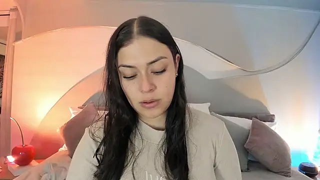 Nicolle W online show from February 2026 11:59:01 AM