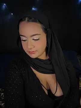 Snapshot of Maryam_yamal chatting on October 2025 09:15:01 PM Maryam yamal online show from October 2025 09:15:01 PM