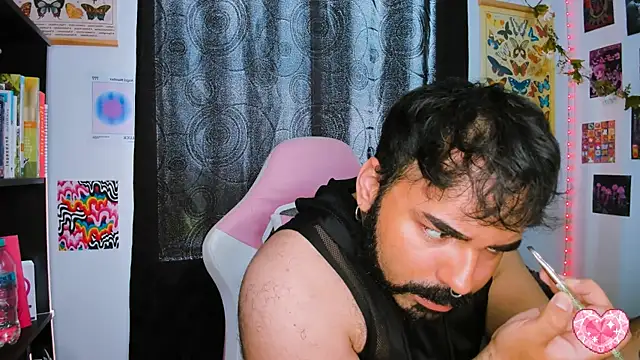 Snapshot of johnnyalx chatting on March 2025 07:20:02 PM johnnyalx online show from March 2025 07:20:02 PM