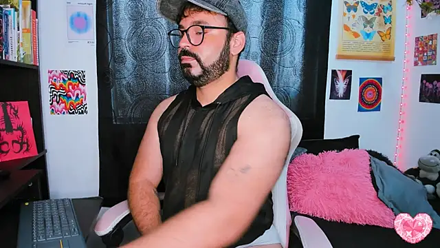 Snapshot of johnnyalx chatting on March 2025 03:17:02 PM johnnyalx online show from March 2025 03:17:02 PM