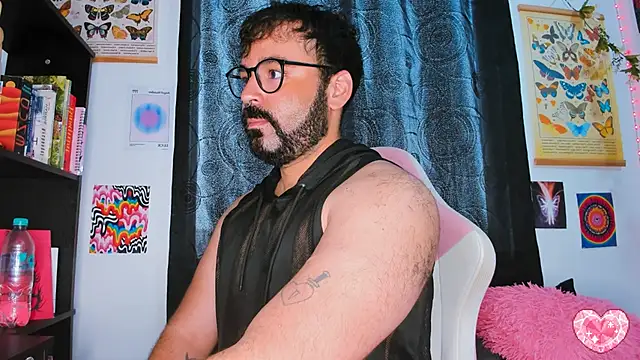 Snapshot of johnnyalx chatting on March 2025 03:07:01 PM johnnyalx online show from March 2025 03:07:01 PM