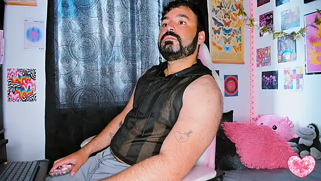 Snapshot of johnnyalx chatting on March 2025 03:53:02 PM johnnyalx online show from March 2025 03:53:02 PM