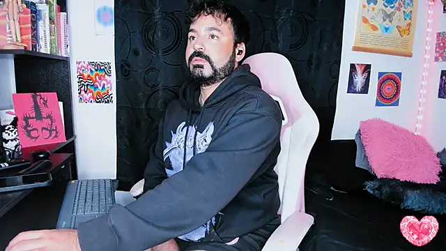 Snapshot of johnnyalx chatting on March 2025 12:36:02 AM johnnyalx online show from March 2025 12:36:02 AM