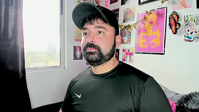 Snapshot of johnnyalx chatting on October 2025 08:06:02 PM johnnyalx online show from October 2025 08:06:02 PM