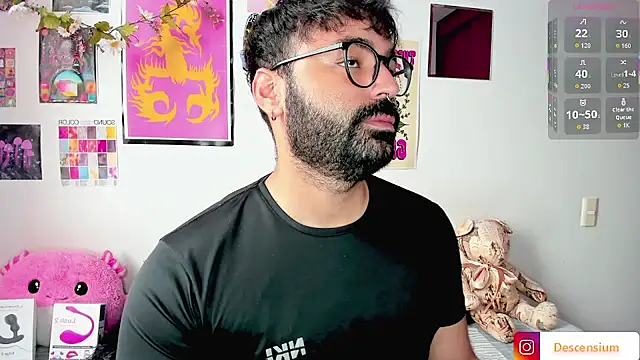 Snapshot of johnnyalx chatting on November 2025 07:23:02 PM johnnyalx online show from November 2025 07:23:02 PM