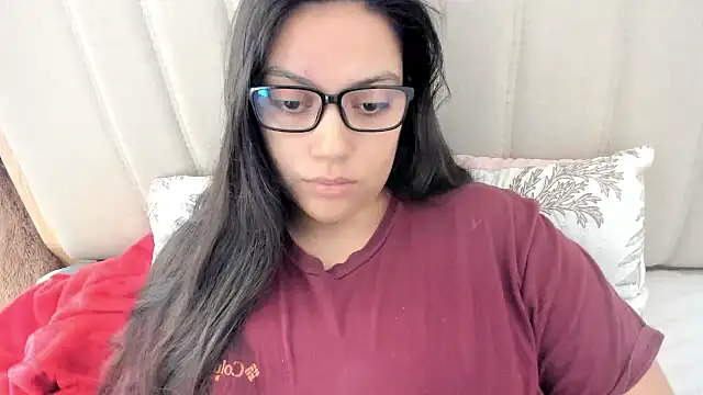 Snapshot of roniewester chatting on November 2025 02:45:02 PM roniewester online show from November 2025 02:45:02 PM