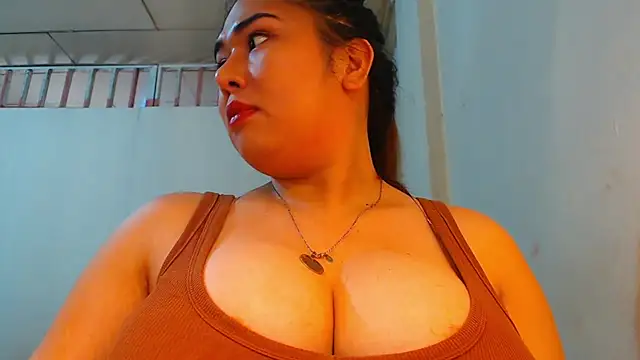 Snapshot of sluty_bunny chatting on November 2025 10:14:01 AM sluty bunny online show from November 2025 10:14:01 AM