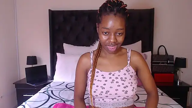 Snapshot of Sexynaughty_Gal chatting on January 2025 07:21:02 AM Sexynaughty Gal online show from January 2025 07:21:02 AM