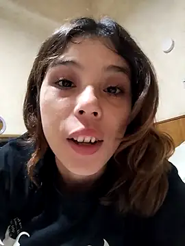 mariamac420 online show from April 2026 09:31:01 PM