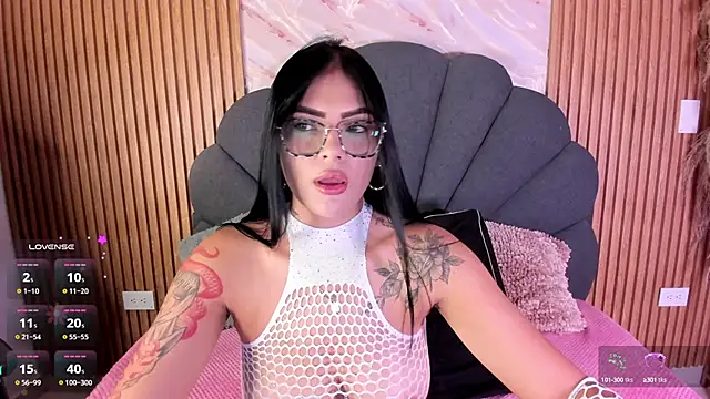 Snapshot of karol_green_ chatting on September 2025 11:30:01 PM karol green online show from September 2025 11:30:01 PM