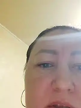 Snapshot of Rini333 chatting on February 2025 09:38:02 AM Rini333 online show from February 2025 09:38:02 AM