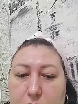 Snapshot of Rini333 chatting on February 2025 09:28:01 AM Rini333 online show from February 2025 09:28:01 AM