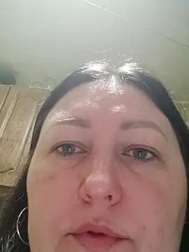 Snapshot of Rini333 chatting on February 2025 04:46:02 PM Rini333 online show from February 2025 04:46:02 PM