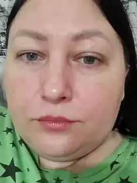 Snapshot of Rini333 chatting on October 2025 06:17:01 AM Rini333 online show from October 2025 06:17:01 AM