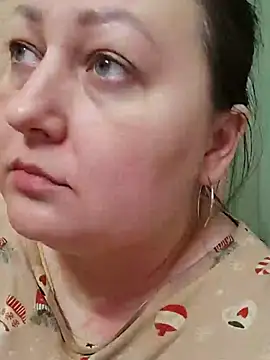 Snapshot of Rini333 chatting on November 2025 04:00:01 PM Rini333 online show from November 2025 04:00:01 PM