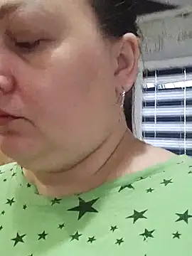 Snapshot of Rini333 chatting on December 2025 09:51:01 AM Rini333 online show from December 2025 09:51:01 AM