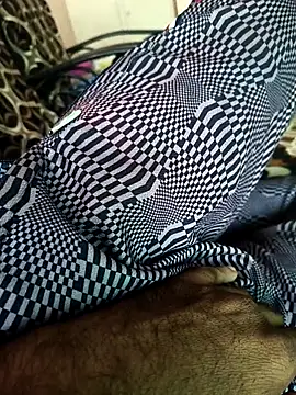 Snapshot of deshimund chatting on November 2025 01:42:01 AM deshimund online show from November 2025 01:42:01 AM