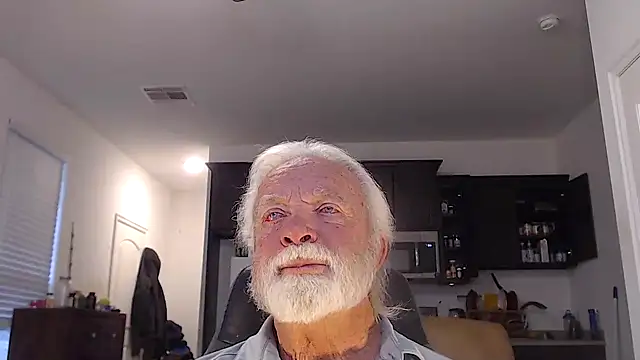 Snapshot of rockpoint69 chatting on January 2025 02:14:02 PM rockpoint69 online show from January 2025 02:14:02 PM