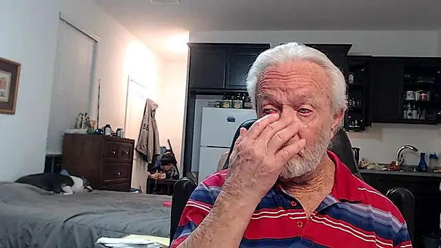 Snapshot of rockpoint69 chatting on October 2025 10:38:02 AM rockpoint69 online show from October 2025 10:38:02 AM