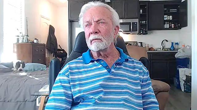 Snapshot of rockpoint69 chatting on November 2025 10:19:02 PM rockpoint69 online show from November 2025 10:19:02 PM