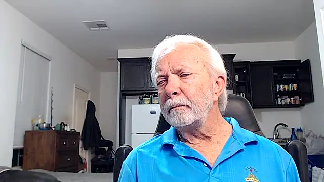 Snapshot of rockpoint69 chatting on December 2025 09:25:01 AM rockpoint69 online show from December 2025 09:25:01 AM