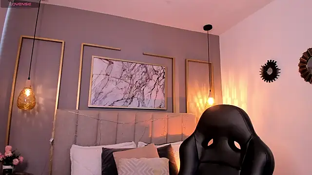 Samantha Brooke online show from February 2026 01:32:02 PM