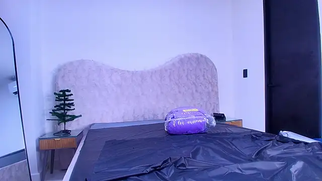 shelsyloreds online show from December 2025 11:52:01 AM