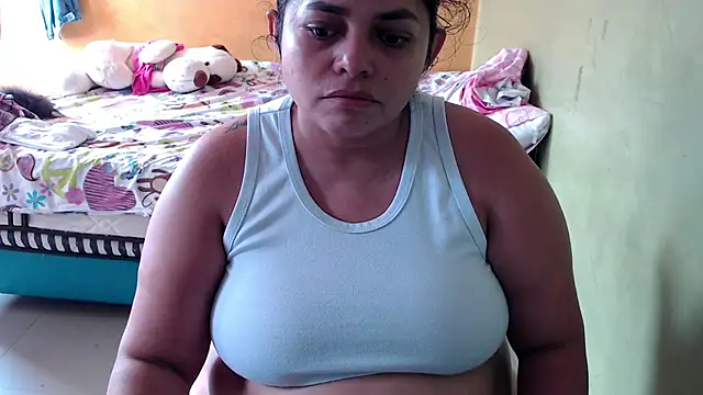yulieth bbw online show from December 2025 01:42:01 PM