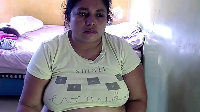 Snapshot of yulieth_bbw chatting on June 2026 12:07:02 PM yulieth bbw online show from June 2026 12:07:02 PM