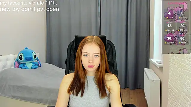 Hot Mia  online show from December 2024 08:23:02 AM