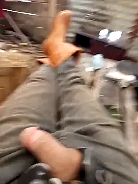 Snapshot of Yaramaz331 chatting on April 2026 11:04:01 AM Yaramaz331 online show from April 2026 11:04:01 AM