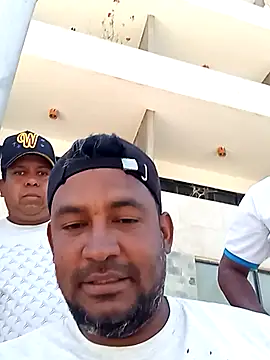 Angelzamuro online show from February 2026 04:21:02 PM