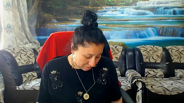 MoistMady online show from May 2026 10:32:01 AM