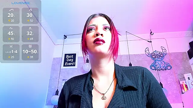 Rebeca xs online show from December 2024 07:33:02 AM