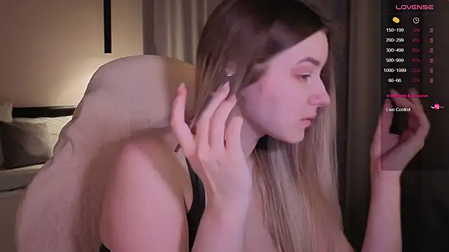 Snapshot of elinanortas chatting on December 2025 02:38:01 AM elinanortas online show from December 2025 02:38:01 AM