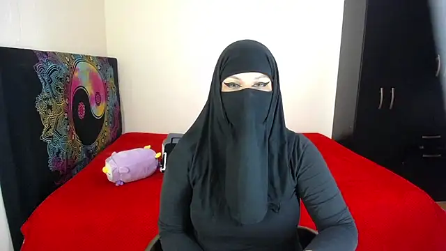 evelyn  salah online show from March 2026 01:33:02 AM