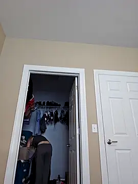 AmethystFoxx online show from September 2025 07:51:02 PM