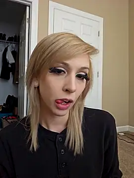 AmethystFoxx online show from February 2026 07:25:02 PM