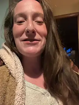 Mini And The Bear online show from April 2026 01:17:02 AM