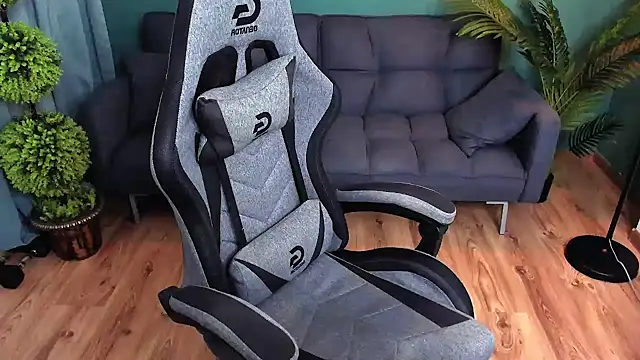 Snapshot of marcobadass chatting on February 2025 06:17:02 AM marcobadass online show from February 2025 06:17:02 AM